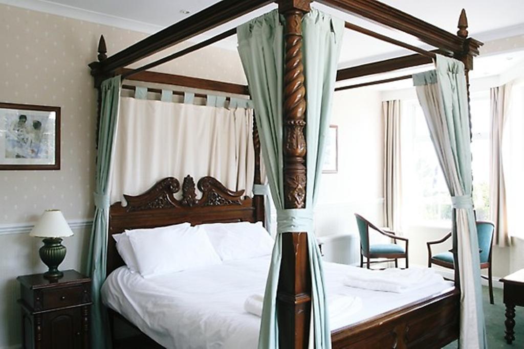 Cliff Head Hotel Carlyon Bay Pokoj fotografie
