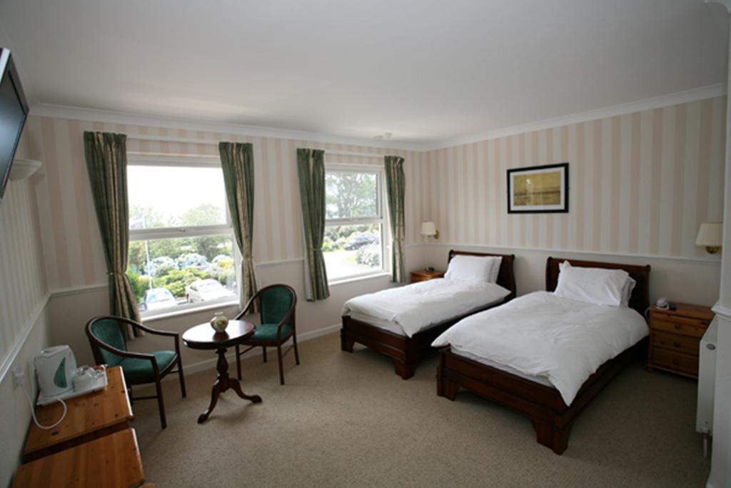Cliff Head Hotel Carlyon Bay Pokoj fotografie